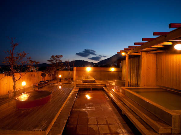 Open-air bath